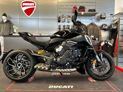 2024 DUCATI DIAVEL V4 - BLACK