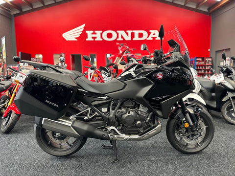 2023 HONDA NT1100 - BLACK