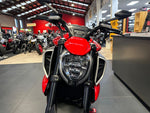 2023 DUCATI DIAVEL V4 - RED