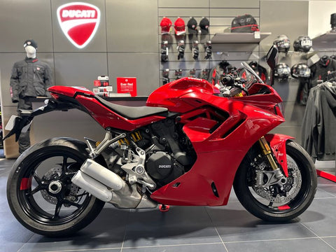2023 DUCATI SUPERSPORT S - RED