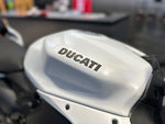2023 DUCATI PANIGALE V2 - SILK WHITE